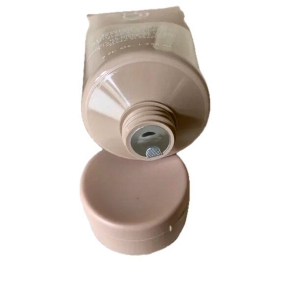 KOPARI Hydrating Body Wash Tahitian Vanilla 2.9 oz Tube NEW - Picture 3 of 7